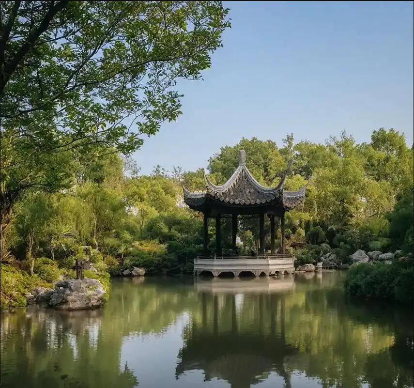 昆明骤变餐饮有限公司